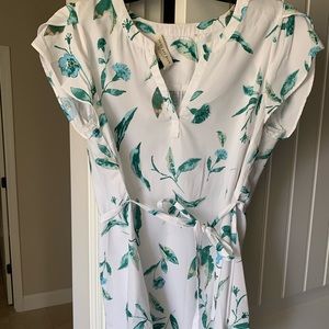 EUC Skies are Blue Stitch Fix maternity blouse